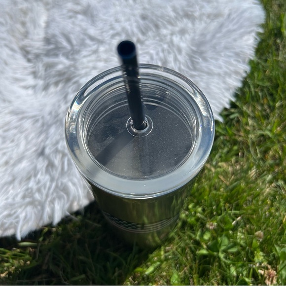 Vineyard Vines for Target American Flag Whale Lidded Tumbler 22.5 oz NEW - Picture 8 of 11